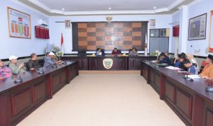 Kunjungan Kerja Komisi I DPRD Provinsi Maluku Utara terkait Koordinasi Lanjutan Hibah Lahan untuk Pembangunan SPN Polda Maluku Utara Kelurahan Gurabati yang diterima di Ruang Rapat Walikota Tidore, Kamis (4/4/2024)