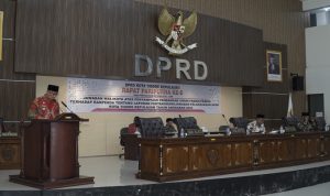 Suasana Rapat Paripurna ke 8 masa Persidangan III Tahun 2023 - 2024 di Gedung DPRD Kota Tidore Kepulauan.