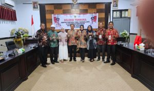 Foto Bersama Tim Asesor dari Badan Pengembangan Sumber Daya Manusia (BPSDM) Provinsi Maluku Utara dengan peserta Asesmen.