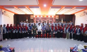 Foto bersama Wali Kota Tidore Kepulauan Capt H. Ali Ibrahim dengan Kontingen MTQ Kota Tidore Kepulauan