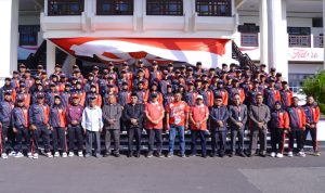 Walikota Tidore Kepulauan Capt. H. Ali Ibrahim, MH menyampaikan sambutan sekaligus melepas Kontingen Kota Tidore Kepulauan dalam rangka Pekan Olahraga Pelajar Daerah (POPDA) Ke XI Provinsi Maluku Utara 2024.