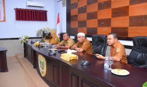 Asisten Sekda Bidang Perekonomian dan Pembangunan H. Taher Husain, S.IP mengikuti Rakor Inflasi dengan Kemendagri RI.