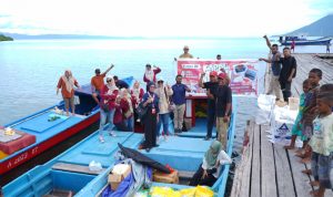 Operasi pasar murah di oleh TPID Kota Tidore di Desa Maregam dan Marekofo