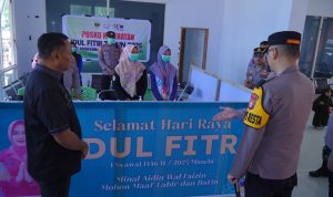 Wali Kota Tidore Muhammad Sinen bersama Kapolresta Tidore tinjau langsung pos Terpadu OPS Ketupat Kie Raha di Daratan Oba.