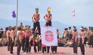 Upacara Apel Besar dalam rangka Hari Ulang Tahun (HUT) Pramuka ke-64 Tahun 2025, berlangsung sederhana dan meriah, berlangsung di Kawasan Pantai Tugulufa Kota Tidore, Kamis (14/8/2025).