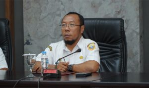Wakil Walikota Tidore Kepulauan yang diwakili Asisten Sekda Bidang Pemerintahan dan Kesra Rudy Ipaenin, S.STP,MH mengikuti Seminar Ombudsman RI secara Virtual ( Zoom Meeting) di ruang rapat Walikota, Rabu (28/1/2026)