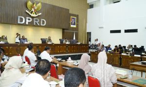 Rapat dengar pendapat, bahas rencana kerja sama pendirian Fakultas Kedokteran Gigi dan Mulut UMMU di Kota Tidore, Rabu (2/9/2026).